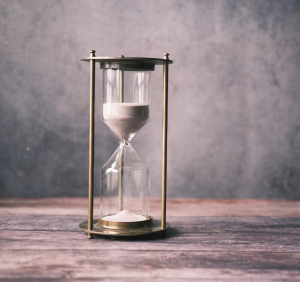 Reducción de la Jornada Laboral a 37,5 Horas: Implicaciones en el Derecho Laboral